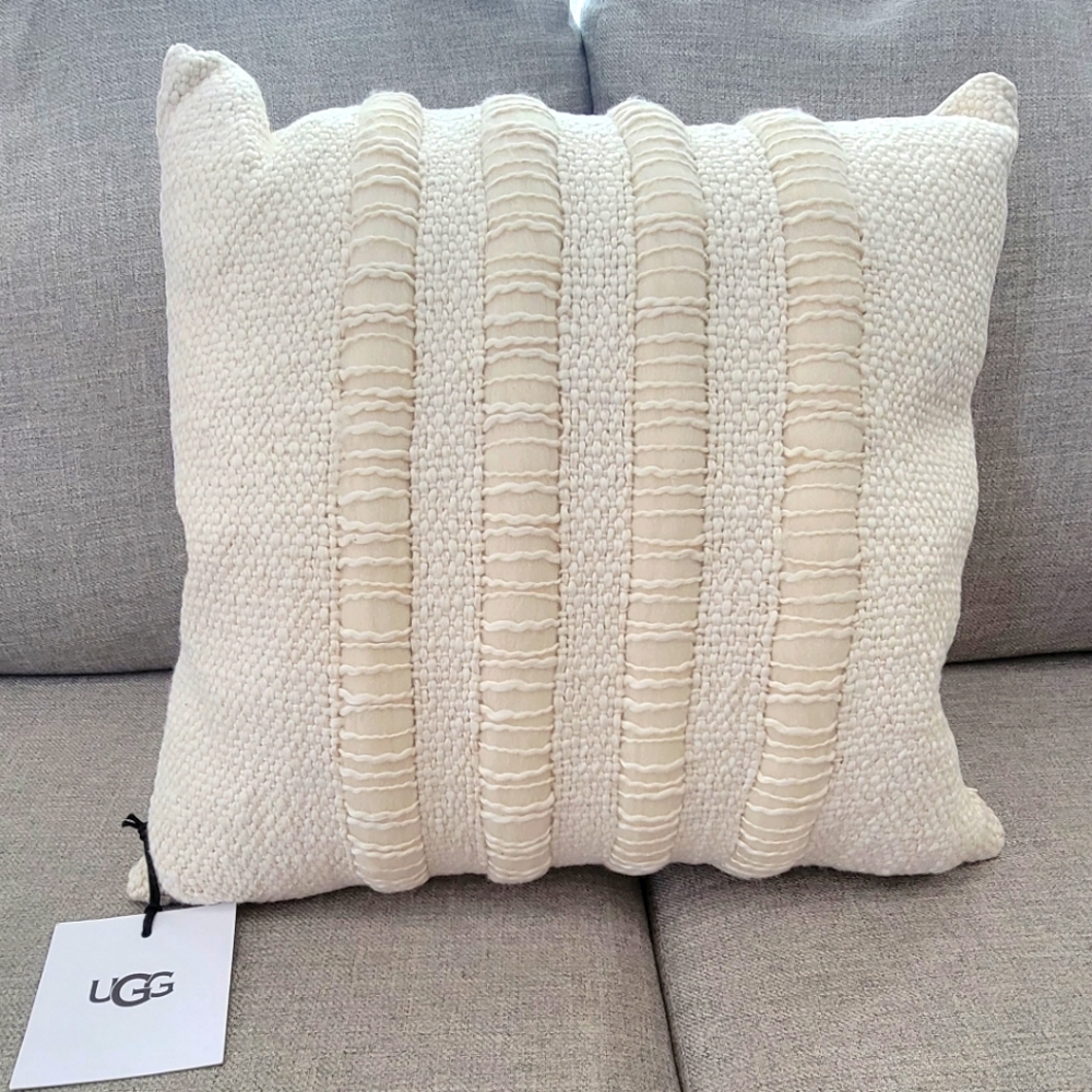 UGG Alicia Accent Pillow In Natural NWT
